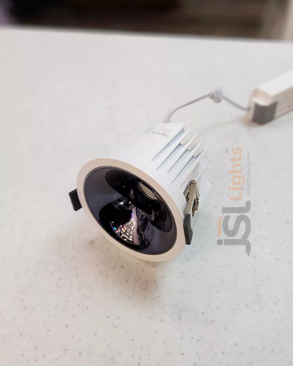18W White Deep Recessed COB Downlight 2058 Ceiling Spotlight with Perl Black Reflector and Driver