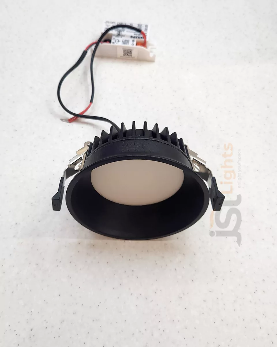 20W Apra Black Deep Recessed Downlight 20621 DL for Indoor Ceiling Recessed Downlight Aluminium Body