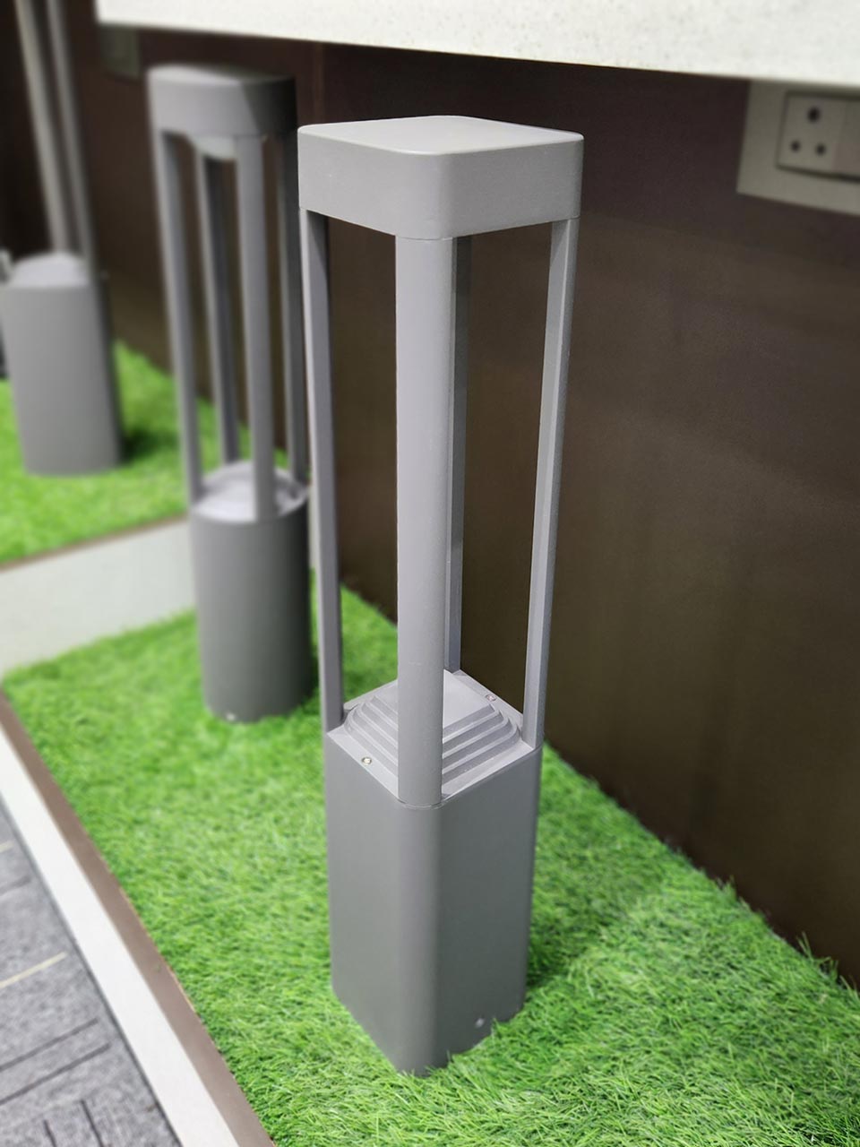 27" Outdoor Grey Round LED 12W Garden Bollard Light 2024 Aluminium Body Waterproof Pathway Light with Inbuild LED