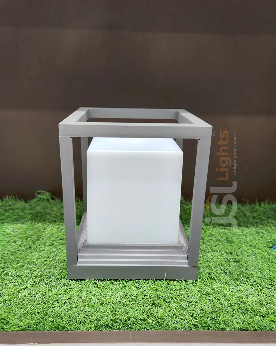 Square Outdoor LED Gate Light 3001 Medium 8IN Pillar Post Light with E27 Holder Aluminium Body and PC Diffuser IP65