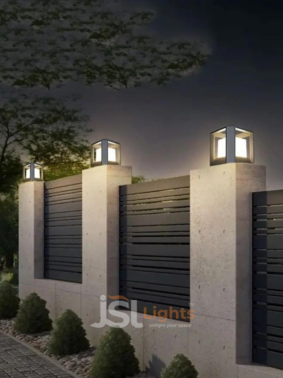 Square Outdoor LED Gate Light 8802 Small 7IN Pillar Post Light with E27 Holder Aluminium Body and PC Diffuser IP65