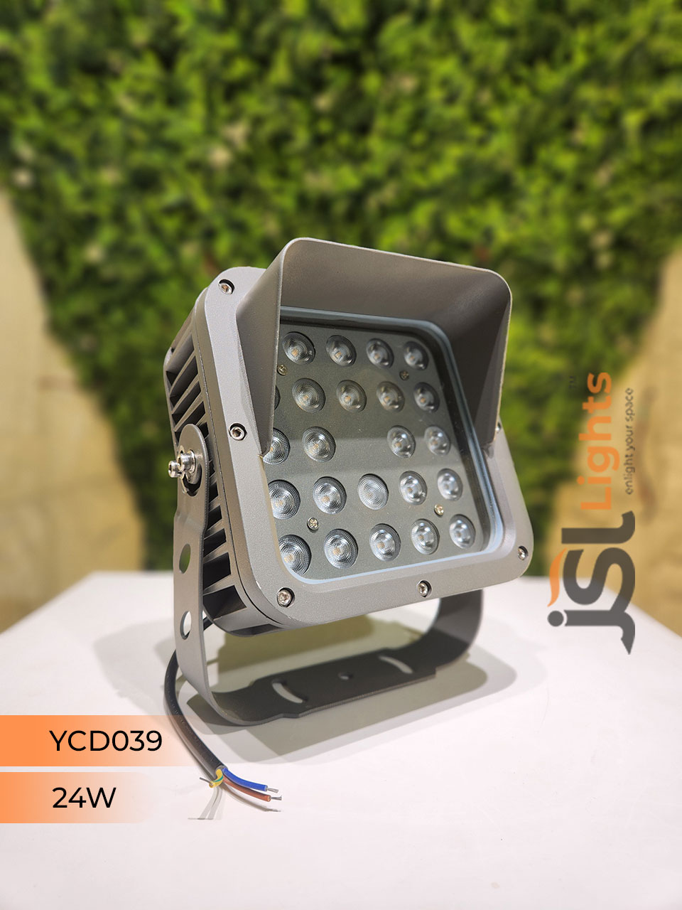 Apra 039 Outdoor Focus Light Waterproof Project Light with 24w LED