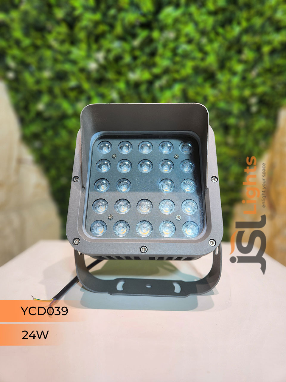 Apra 039 Outdoor Focus Light Waterproof Project Light with 24w LED